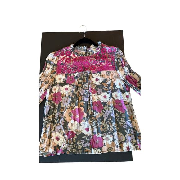 Floral Embroidered Top by Savanna Jane - Picture 1 of 4